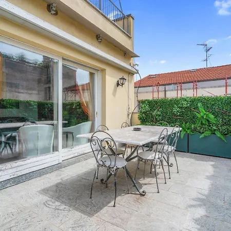 Montenapoleone-duomo Attico Di Lusso E Parcheggio Privato Apartamento *